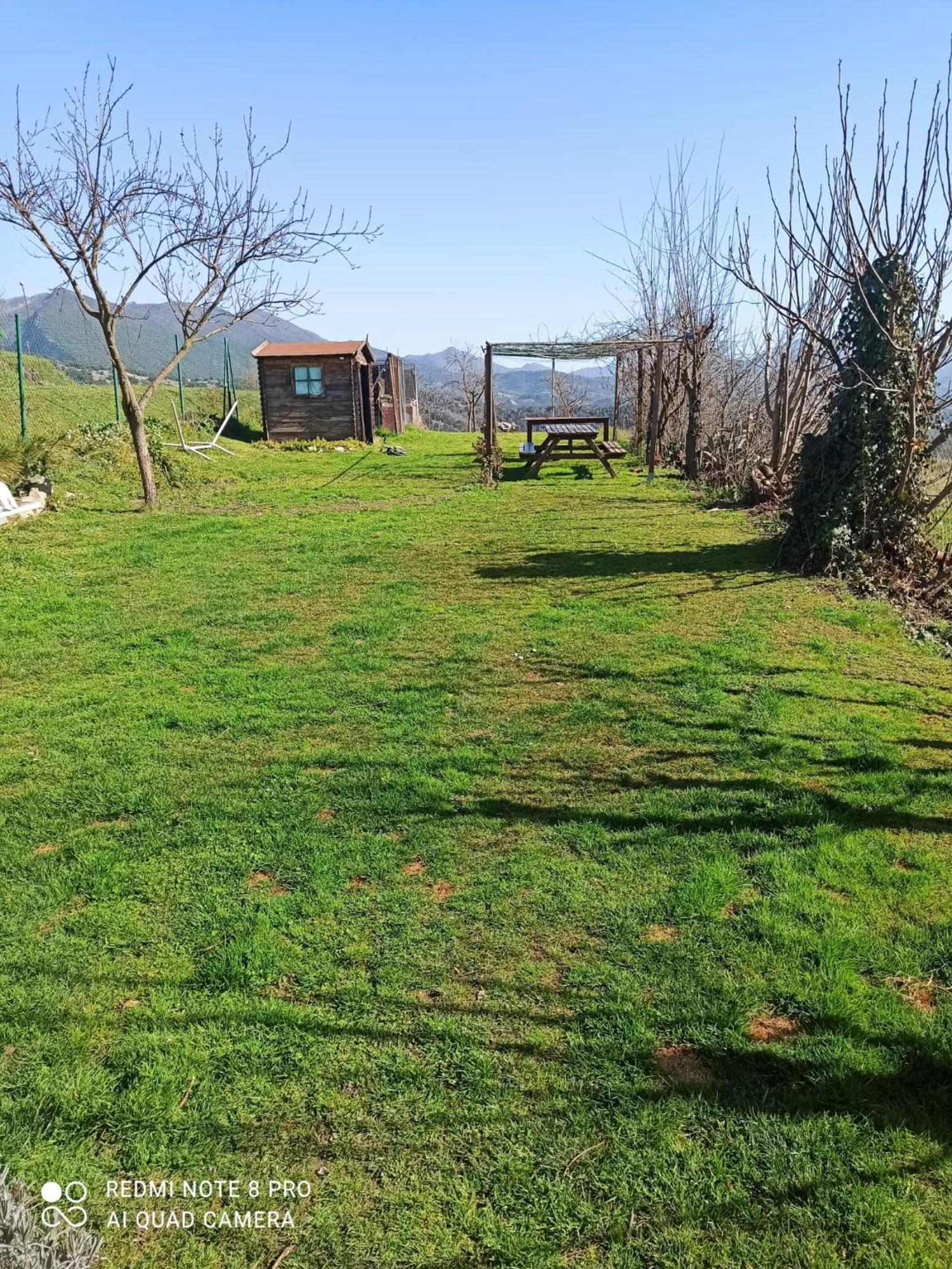Alojamiento Compartido Cantroncxic San Pedro de Torelló Buitenkant foto